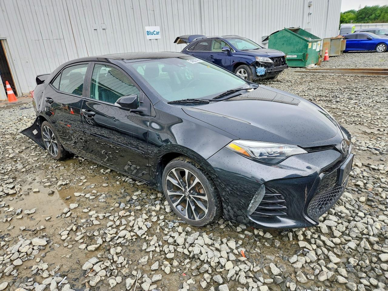 2017 TOYOTA COROLLA SE photo 10