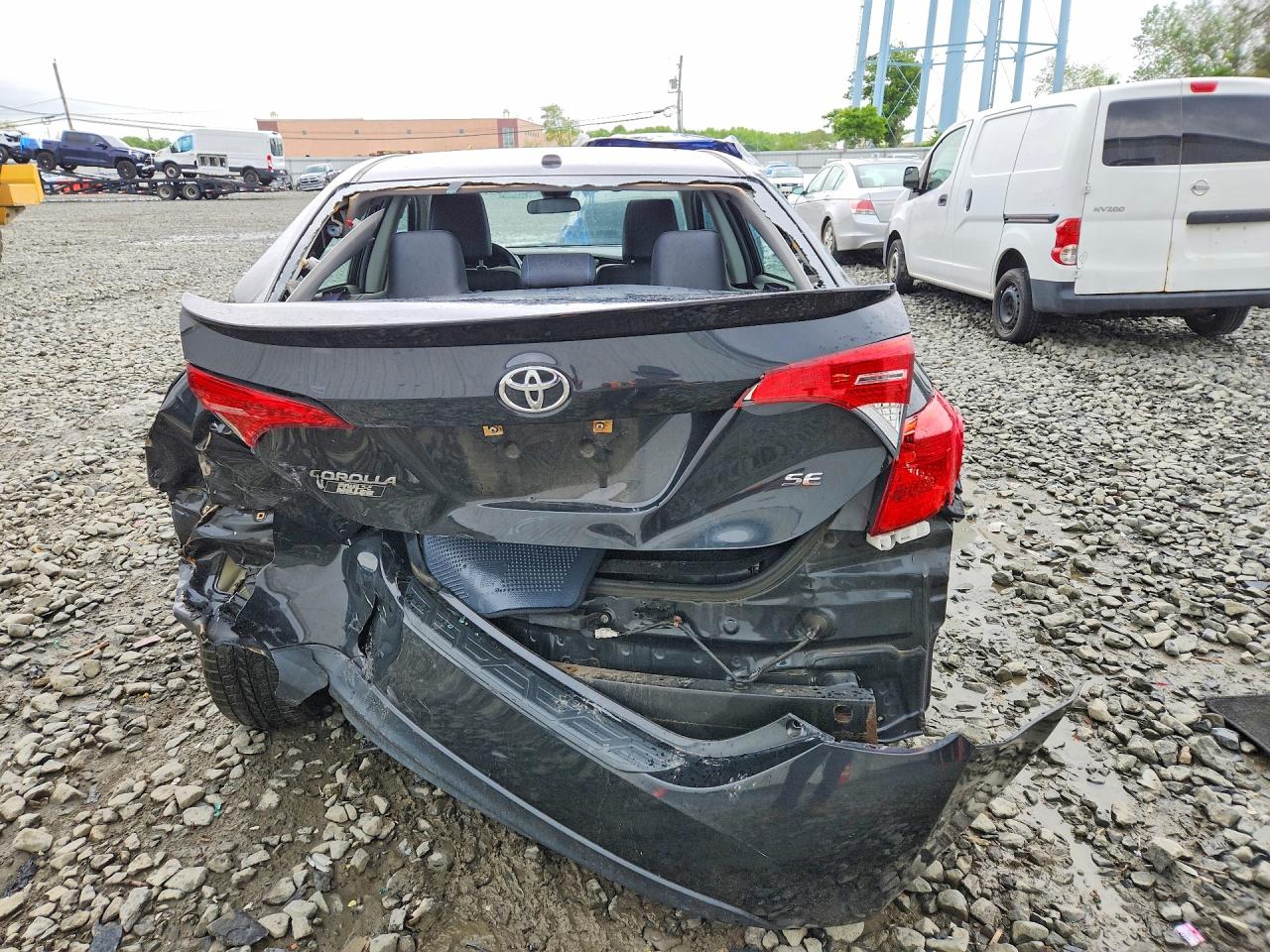 2017 TOYOTA COROLLA SE photo 16