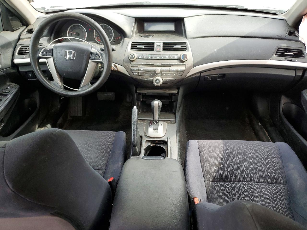 2012 HONDA ACCORD LX photo 22