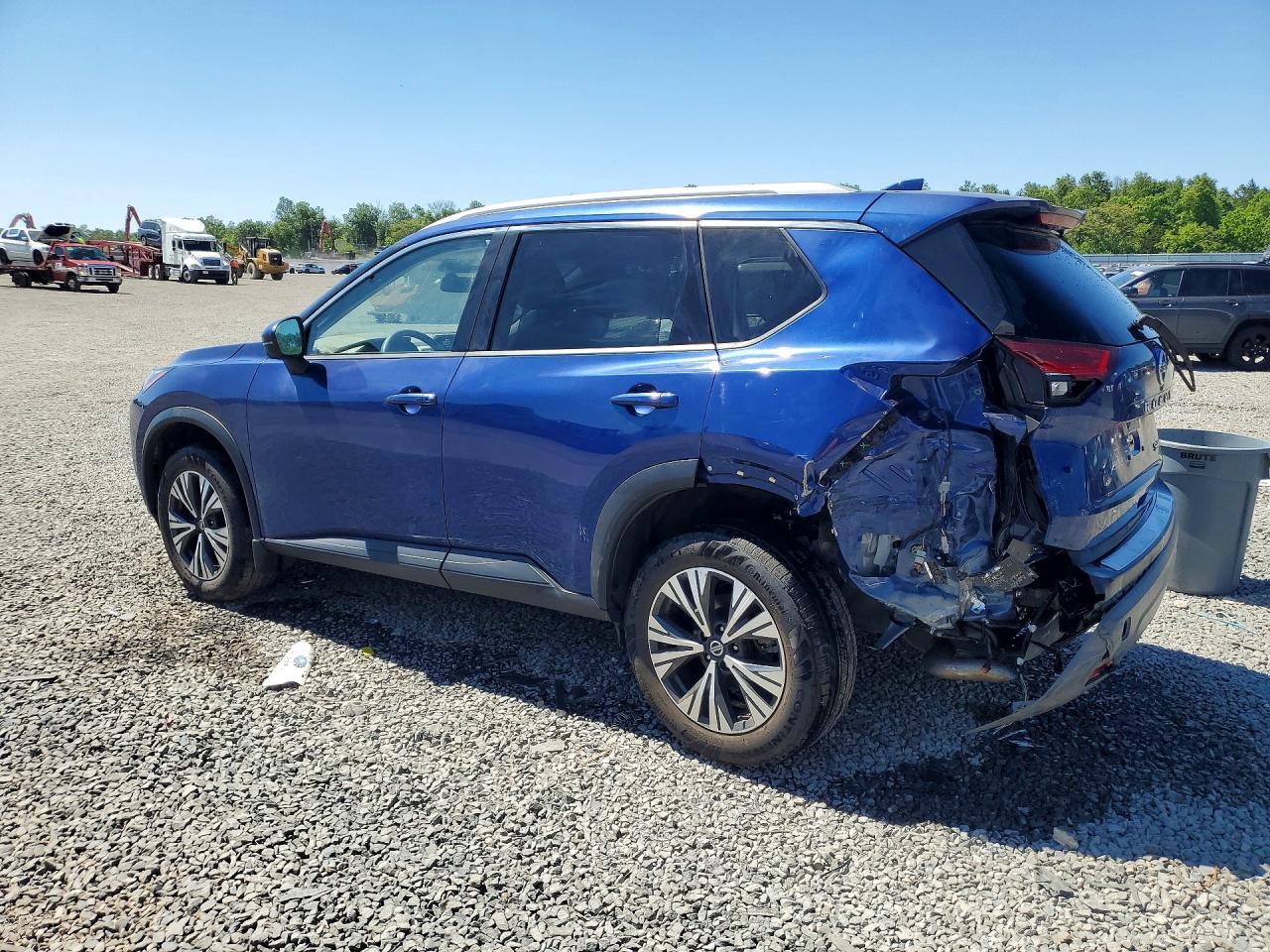 2021 NISSAN ROGUE SV photo 3