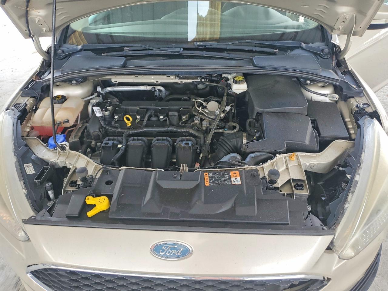 2017 FORD FOCUS SE photo 21