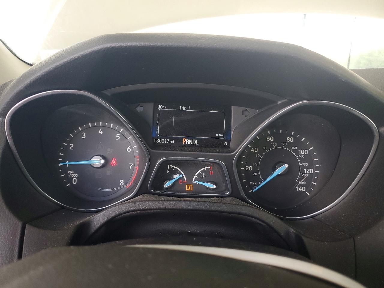 2017 FORD FOCUS SE photo 17