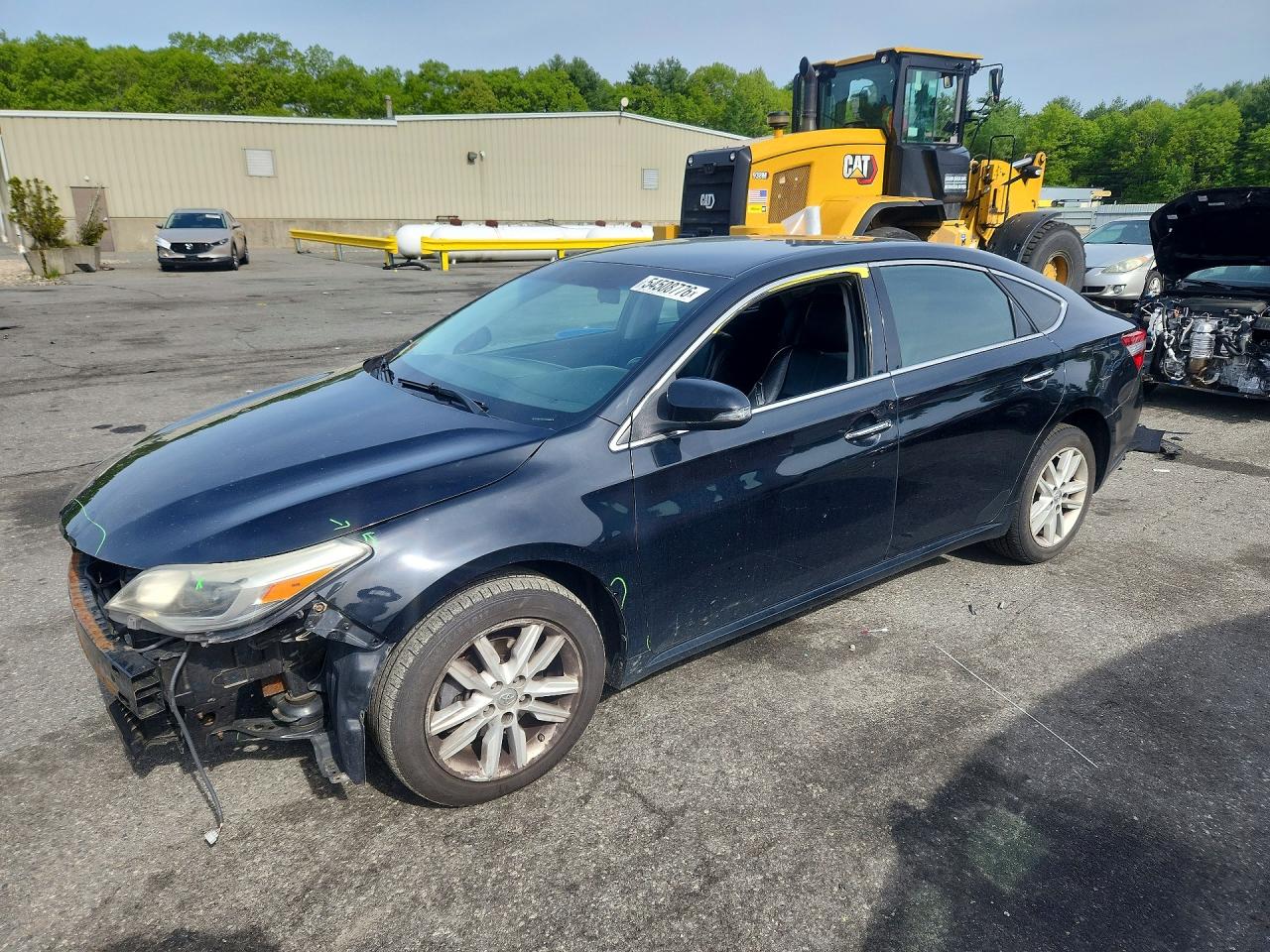 2013 TOYOTA AVALON