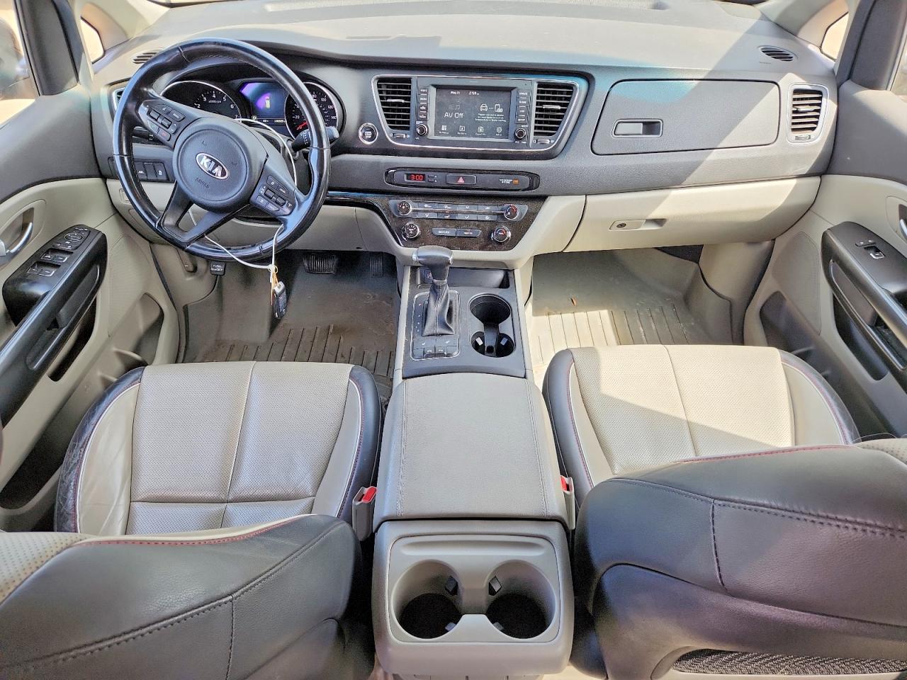 2018 KIA SEDONA LX photo 22