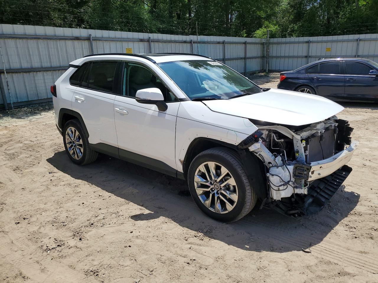 2019 TOYOTA RAV4 XLE PREMIUM photo 10