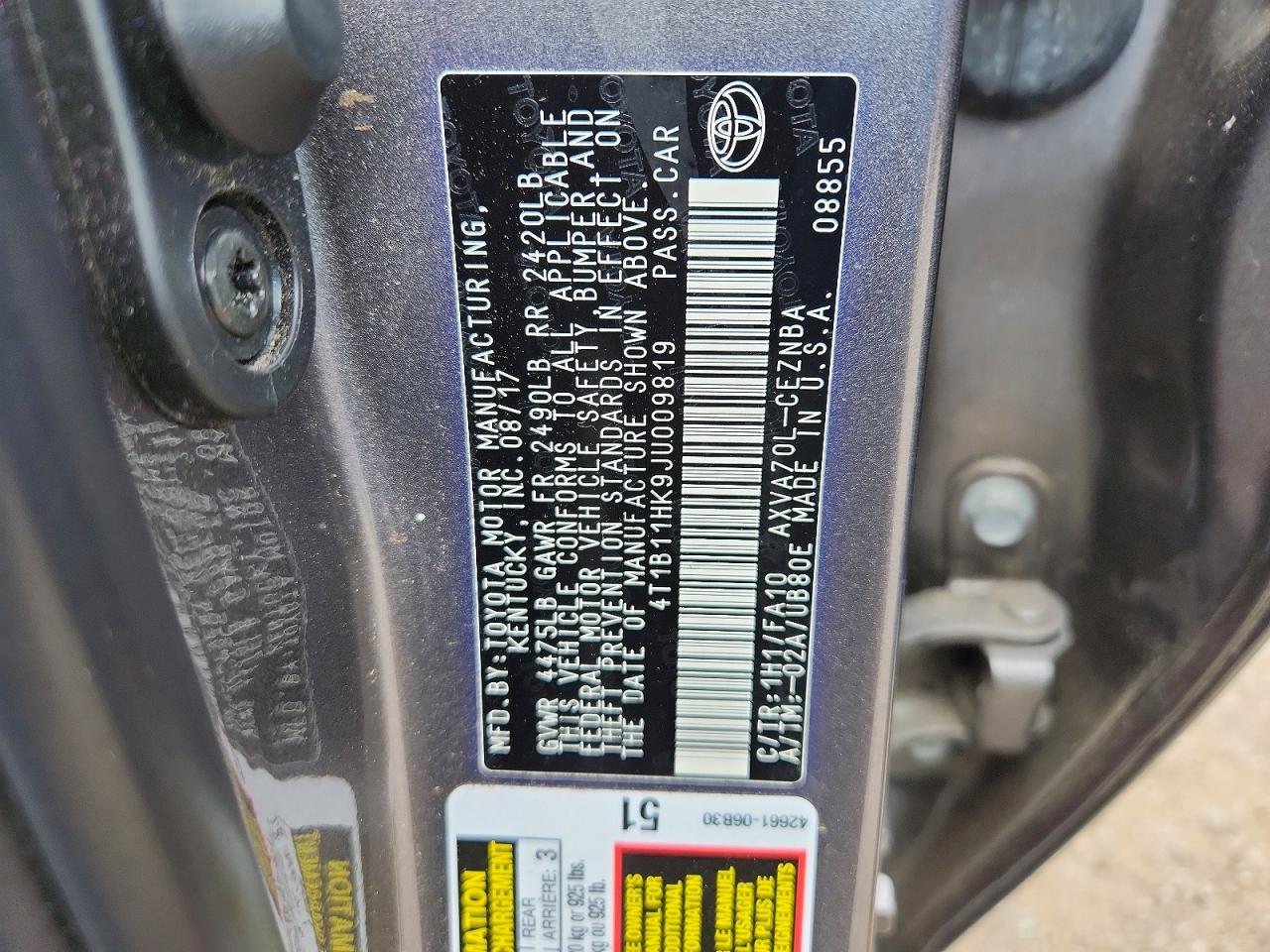 2018 TOYOTA CAMRY LE photo 23