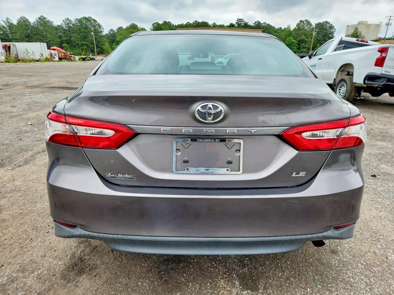 2018 TOYOTA CAMRY LE photo 11