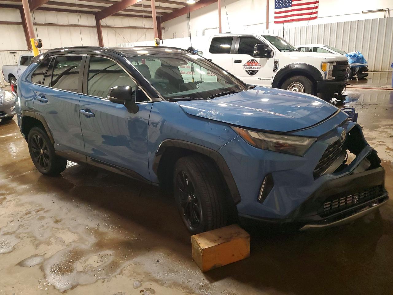 2022 TOYOTA RAV4 XSE photo 4