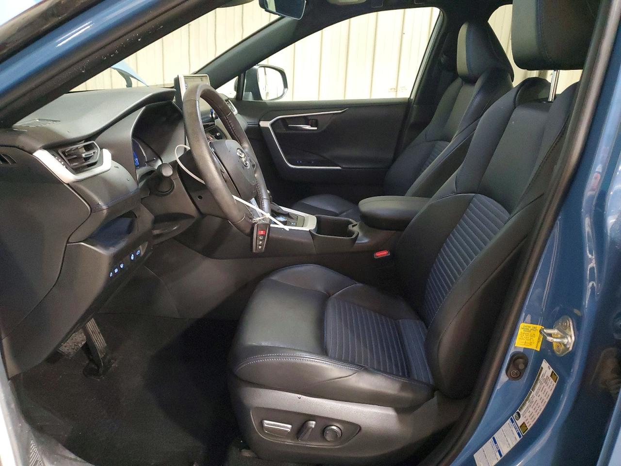 2022 TOYOTA RAV4 XSE photo 7