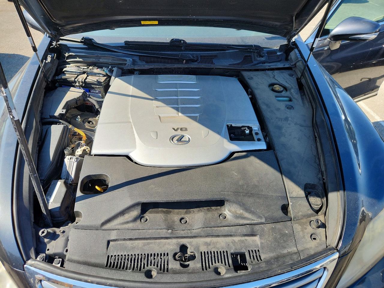2010 LEXUS LS 460 photo 21
