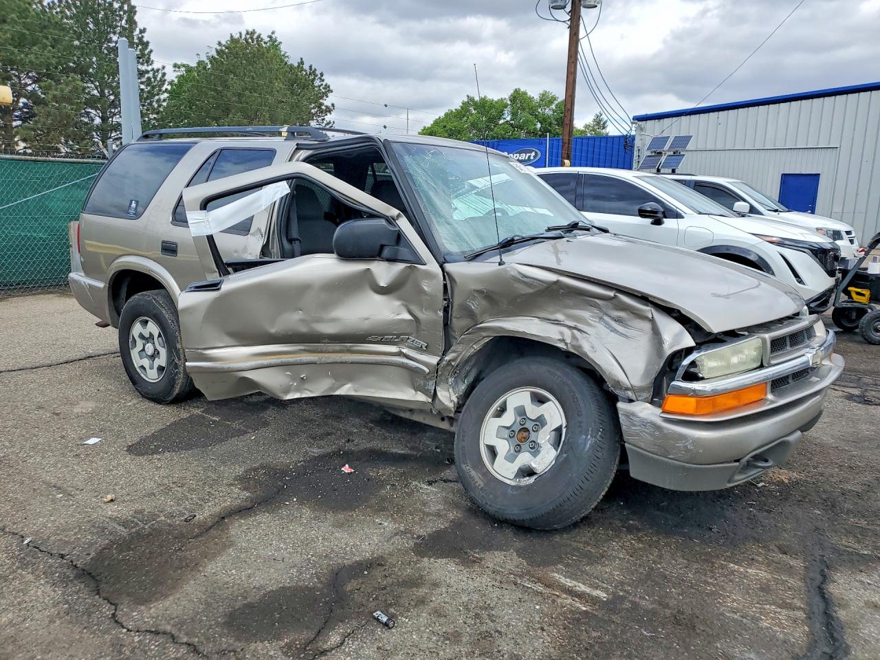 2003 CHEVROLET BLAZER photo 7
