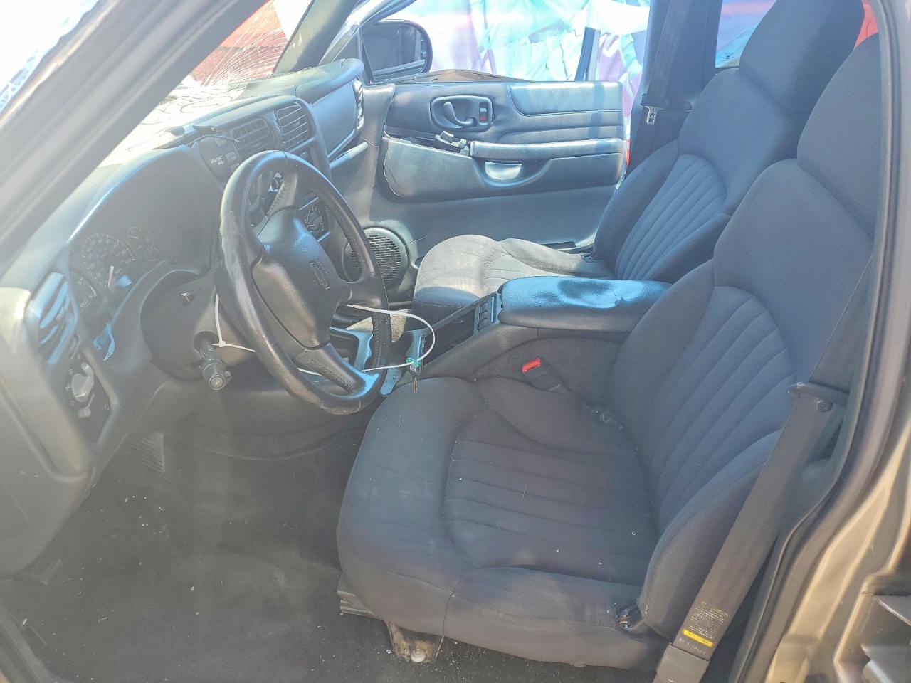2003 CHEVROLET BLAZER photo 13