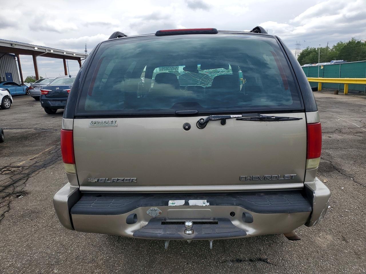 2003 CHEVROLET BLAZER photo 11