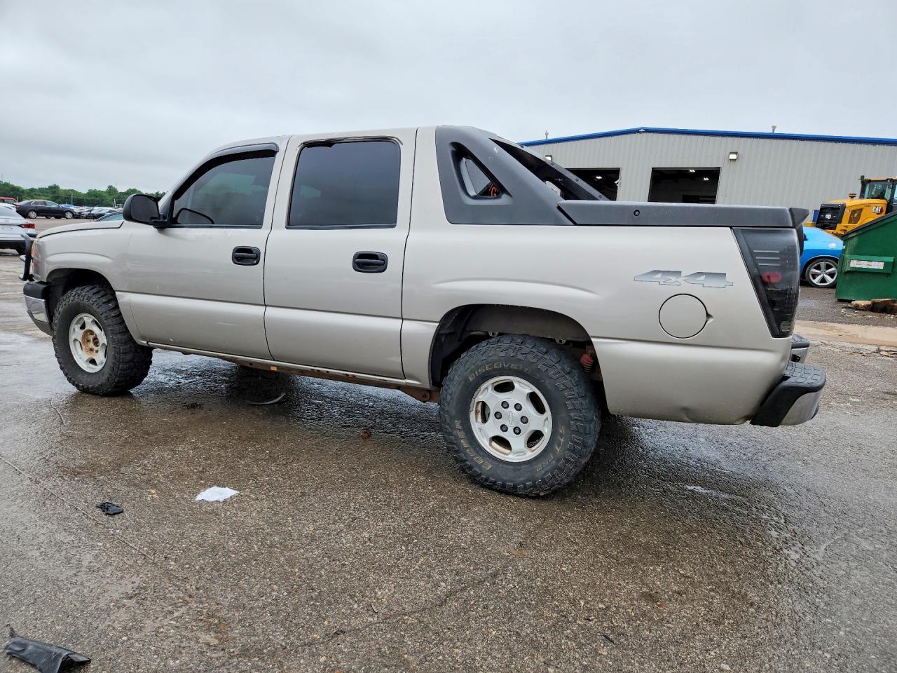 2004 CHEVROLET AVALANCHE K1500 photo 4