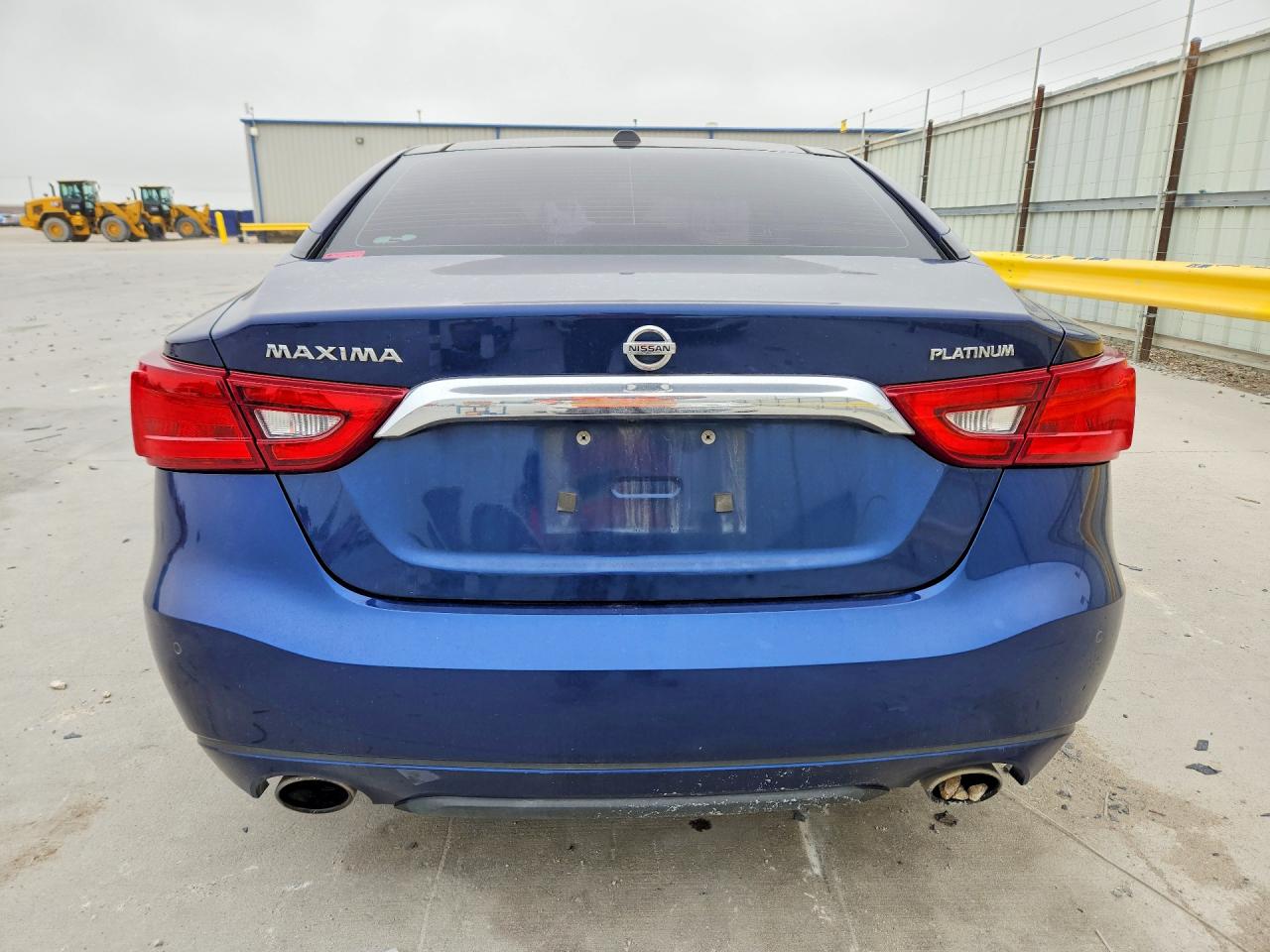 2017 NISSAN MAXIMA PLATINUM photo 11