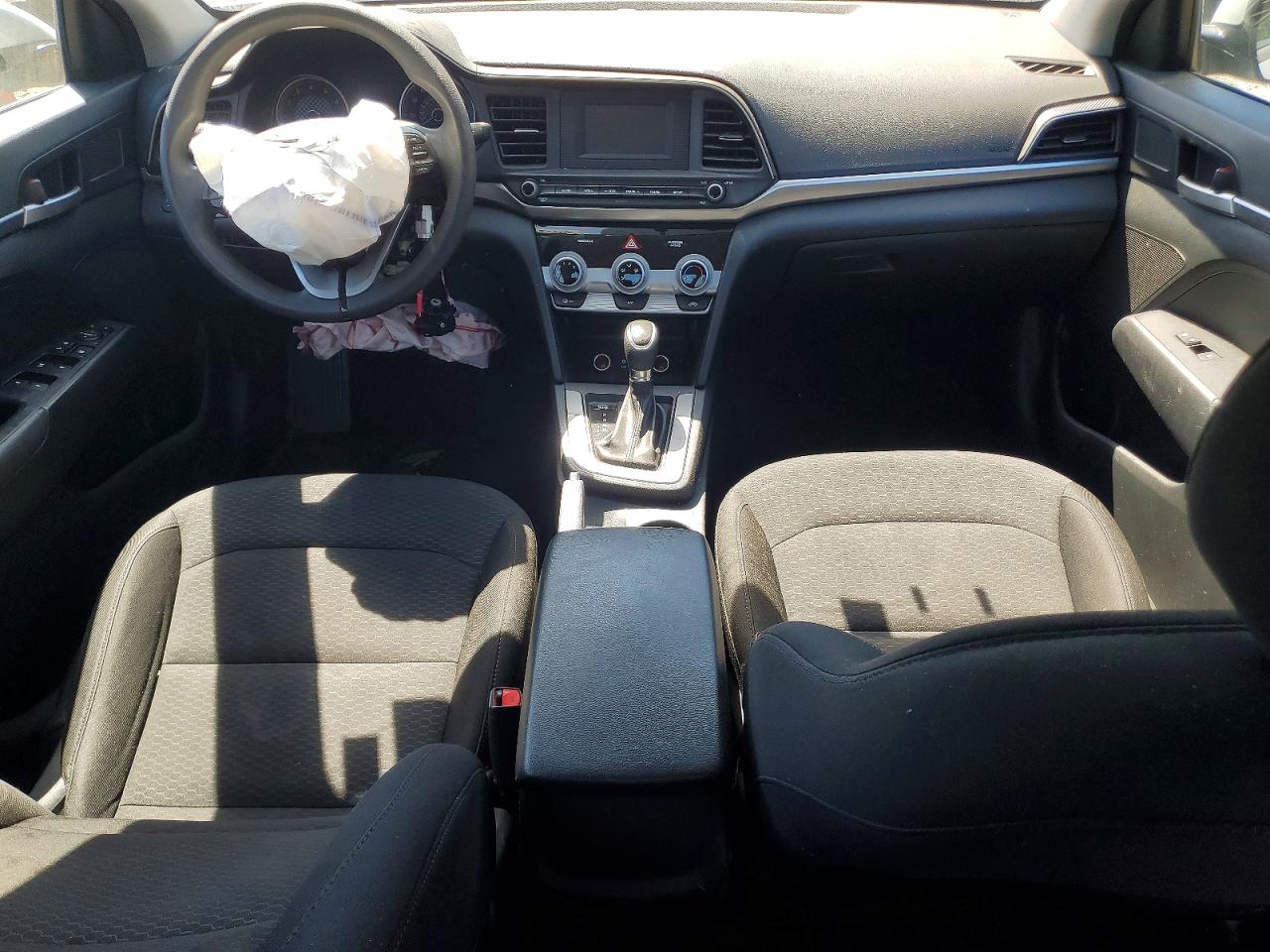 2019 HYUNDAI ELANTRA SE photo 15