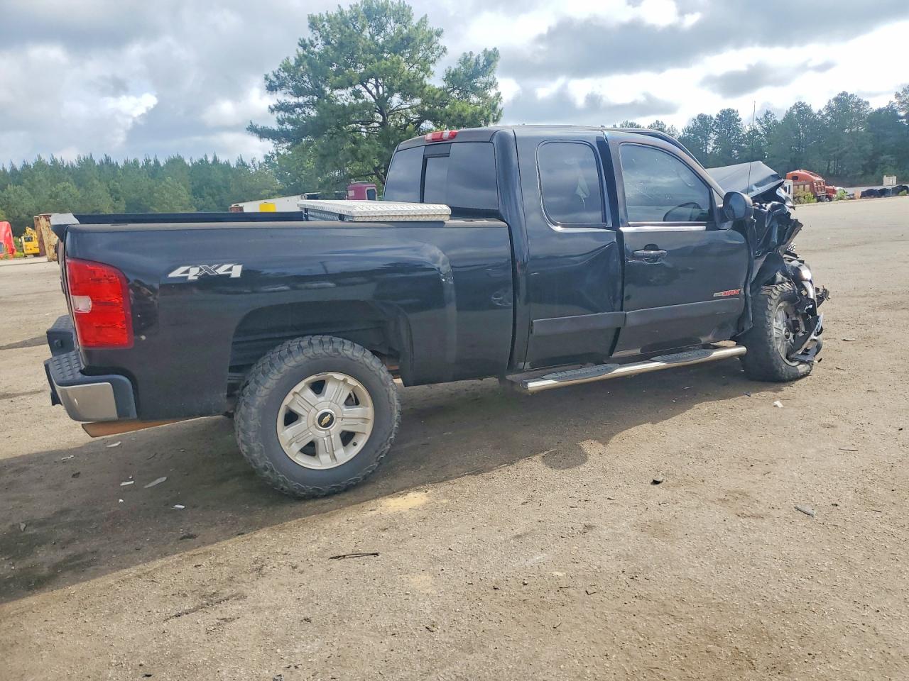 2007 CHEVROLET SILVERADO K1500 photo 3