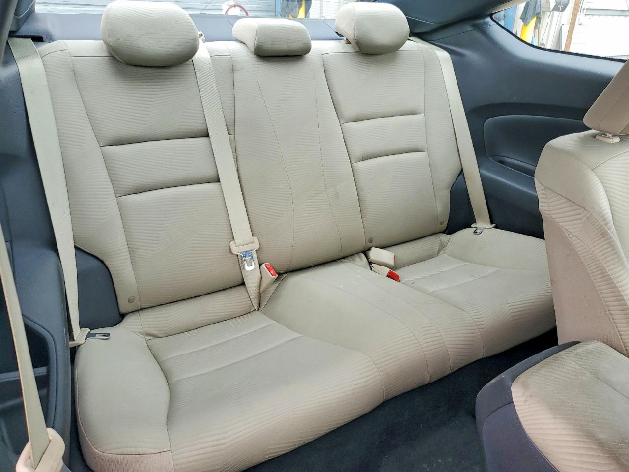 2017 HONDA ACCORD LX-S photo 19