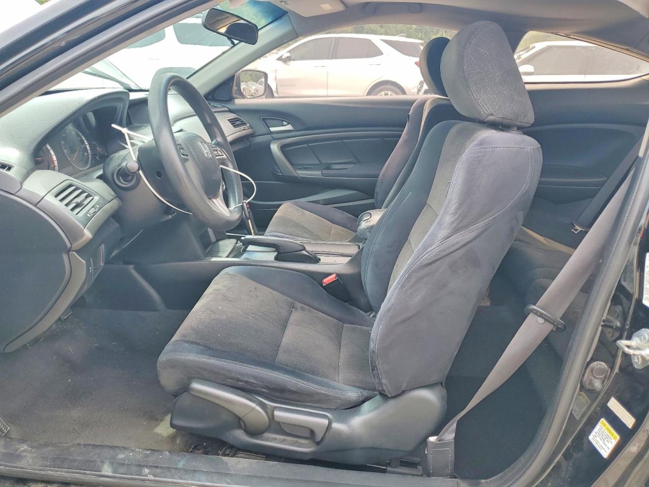 2010 HONDA ACCORD LX photo 13