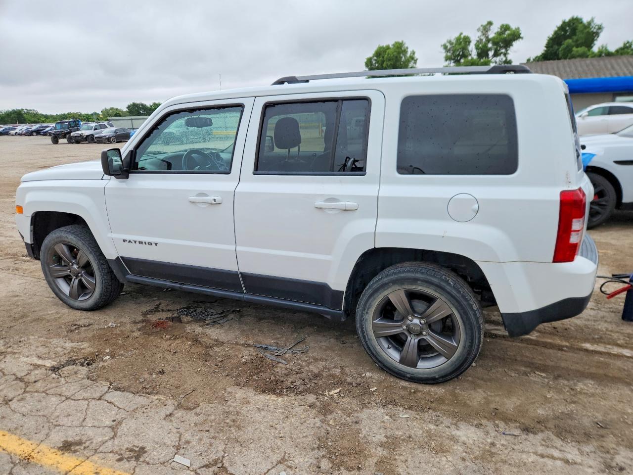 2017 JEEP PATRIOT SPORT photo 4