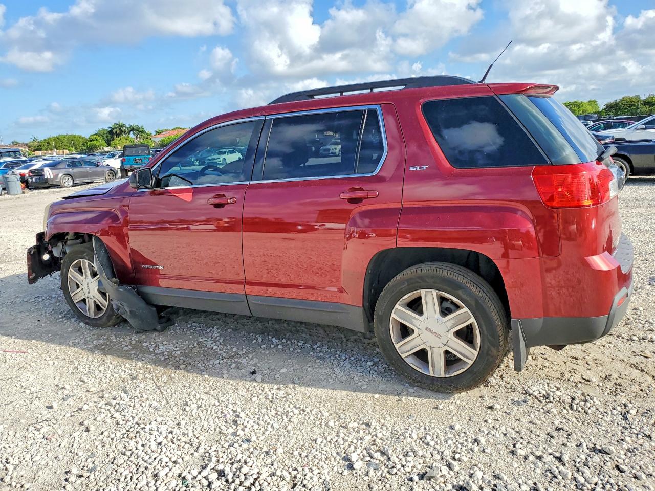 2011 GMC TERRAIN SLT photo 3