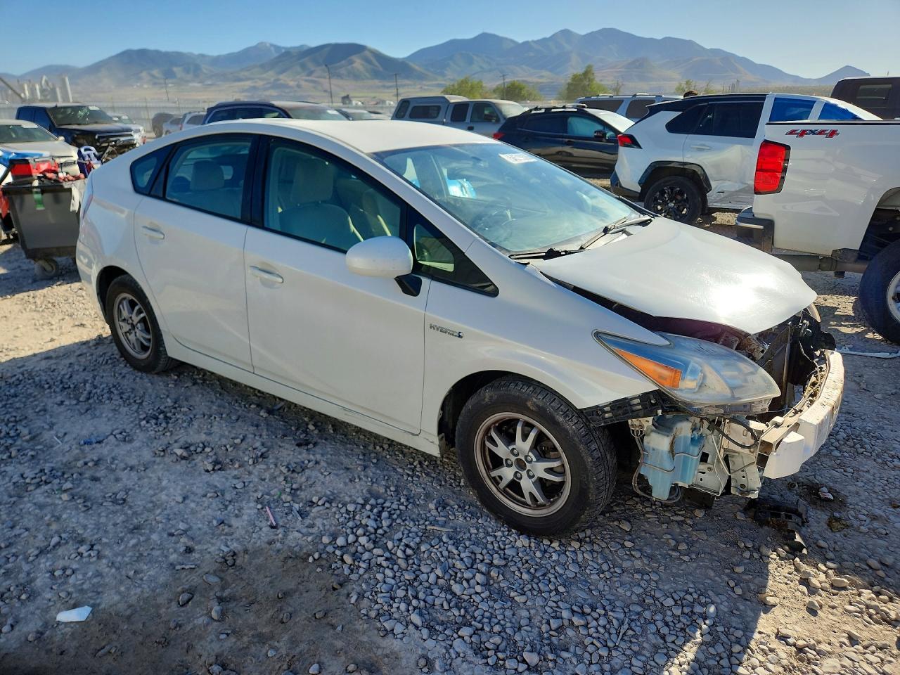 2011 TOYOTA PRIUS TWO photo 10