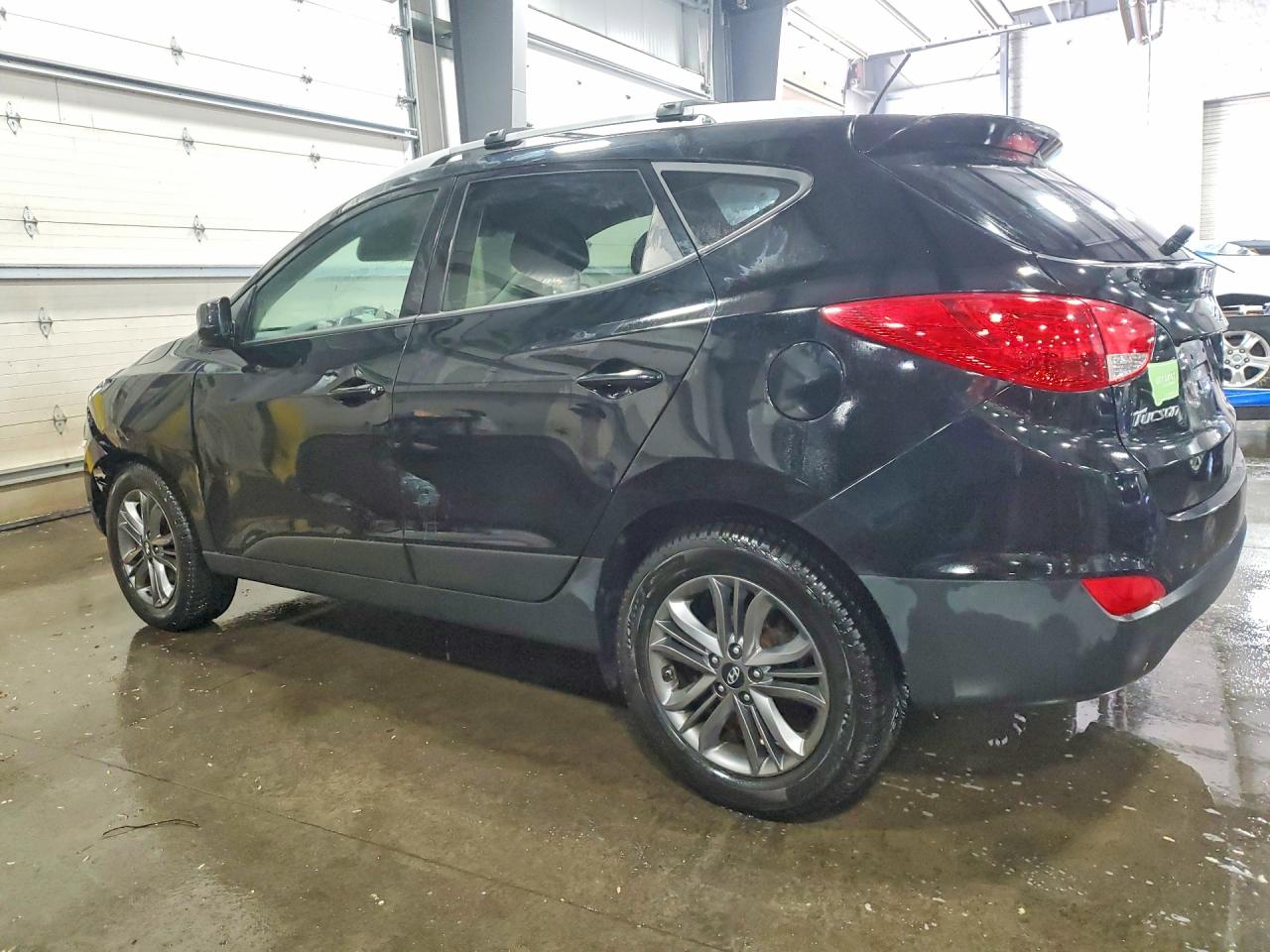 2015 HYUNDAI TUCSON SE photo 3