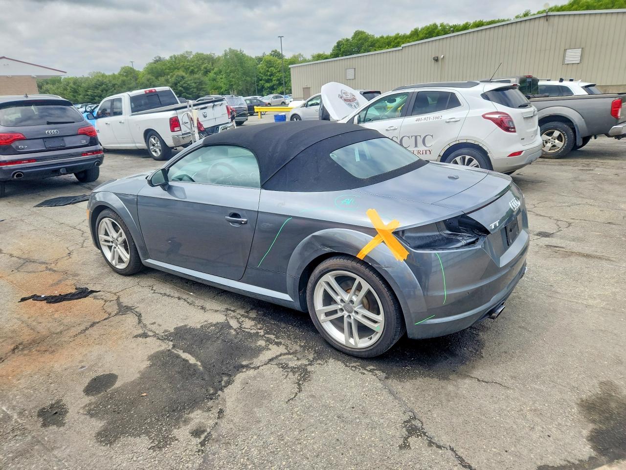 2017 AUDI TT photo 4