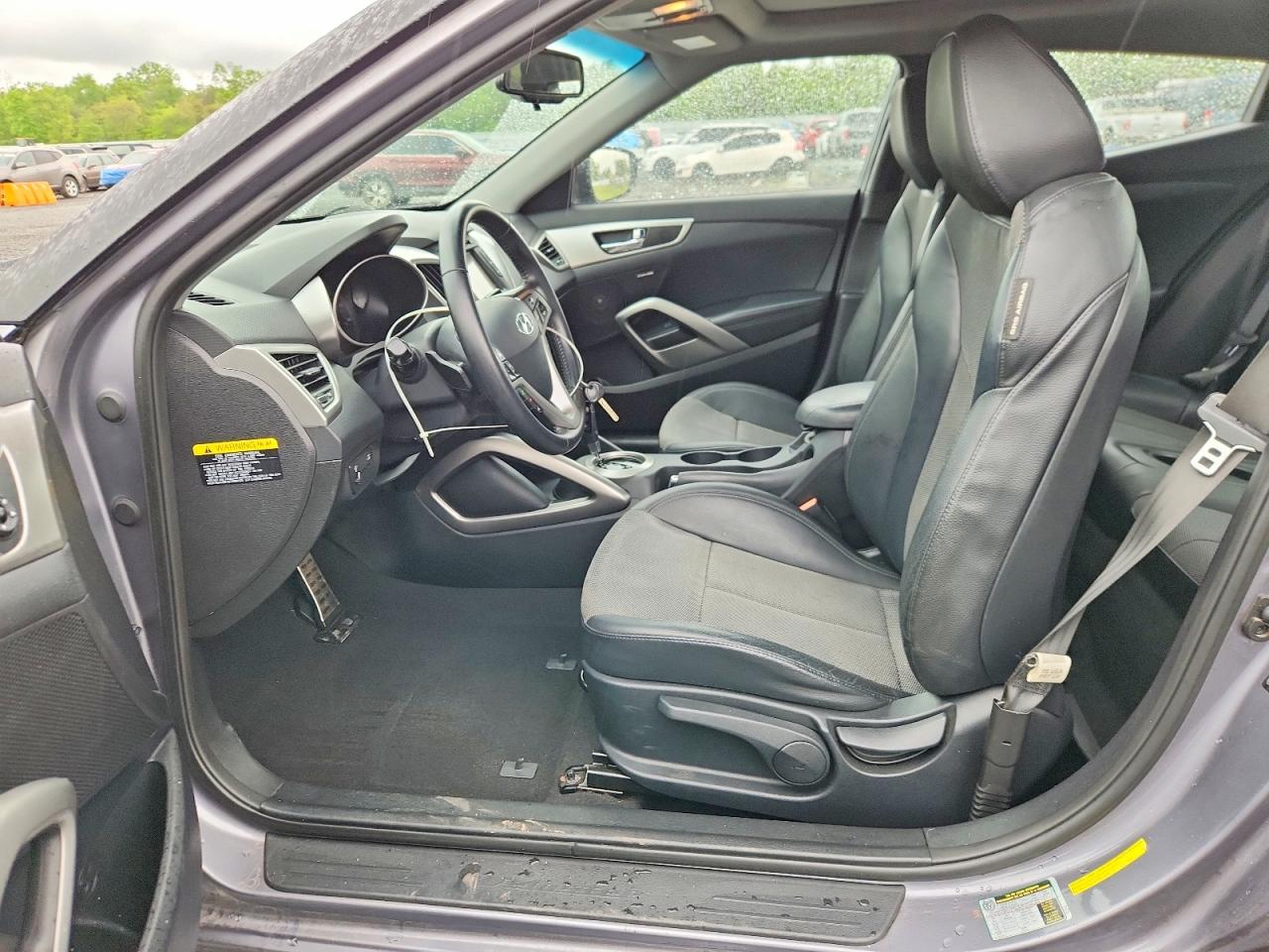 2014 HYUNDAI VELOSTER BASE photo 13