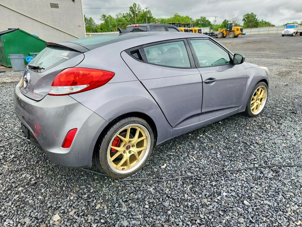 2014 HYUNDAI VELOSTER BASE photo 5