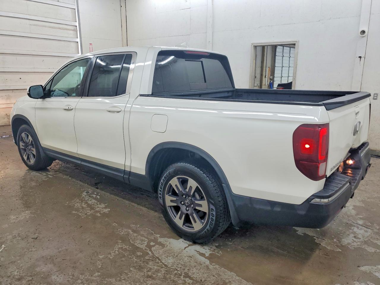 2019 HONDA RIDGELINE RTL photo 4