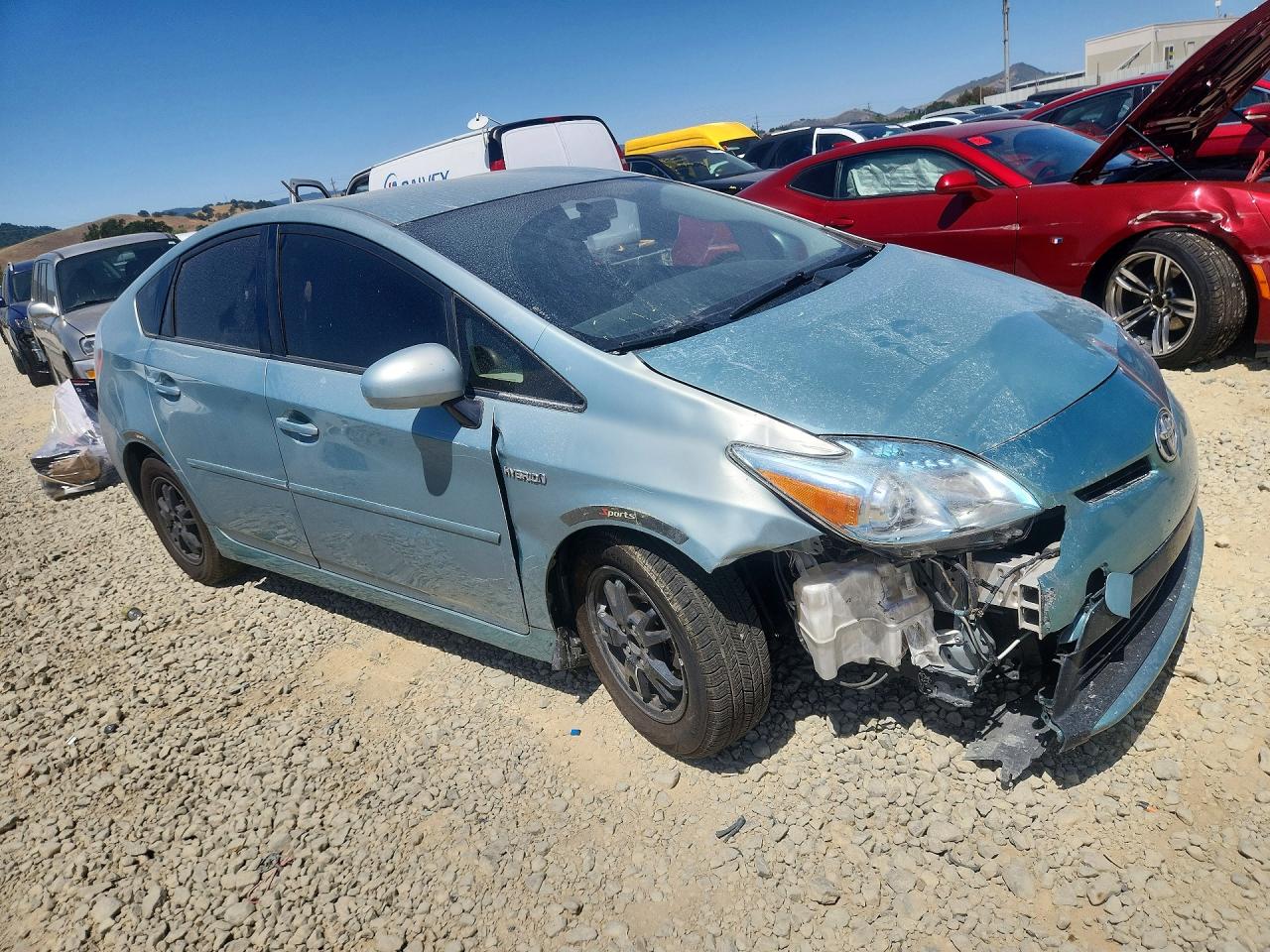 2013 TOYOTA PRIUS TWO photo 10