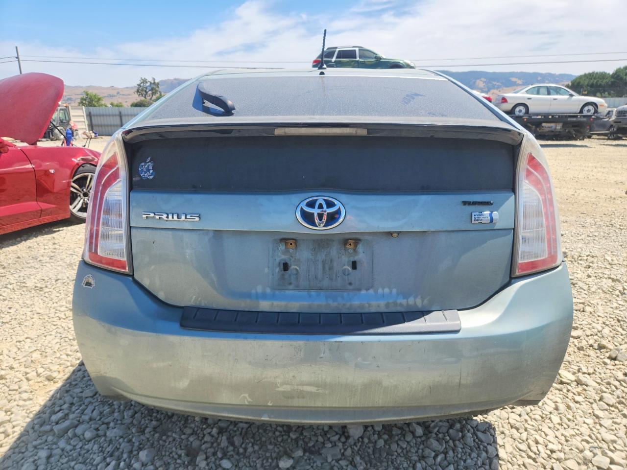 2013 TOYOTA PRIUS TWO photo 16