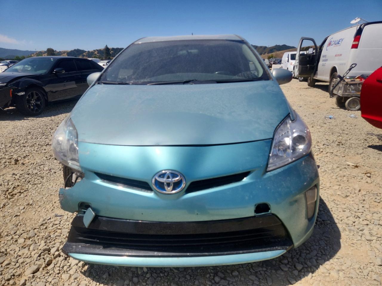 2013 TOYOTA PRIUS TWO photo 13