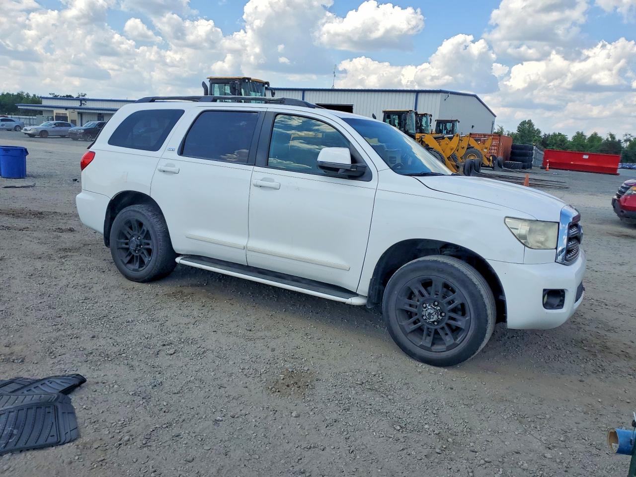 2008 TOYOTA SEQUOIA SR5 photo 4