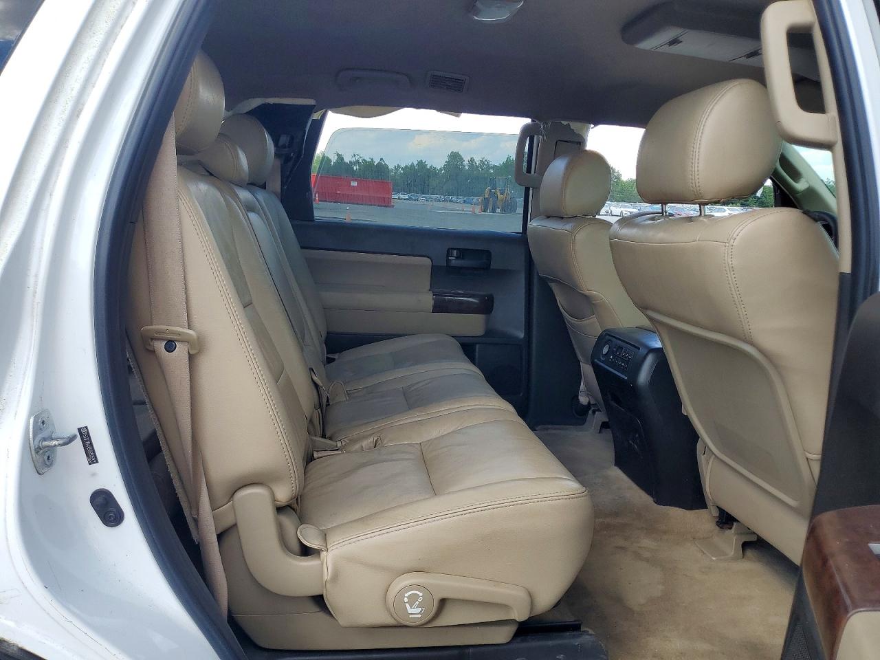 2008 TOYOTA SEQUOIA SR5 photo 11