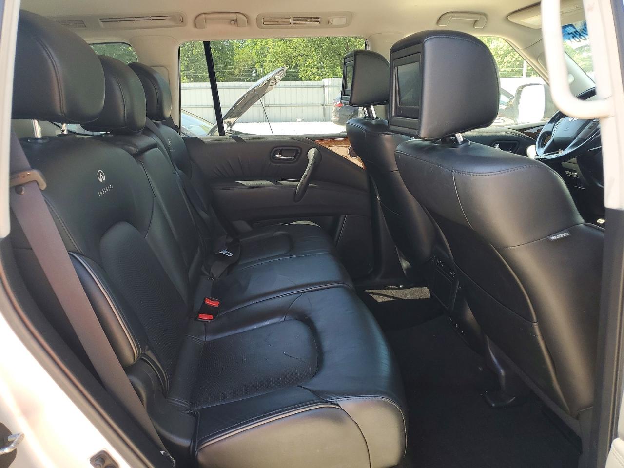 2012 INFINITI QX56 BASE photo 11