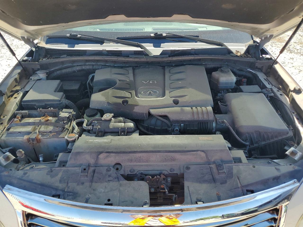 2012 INFINITI QX56 BASE photo 12