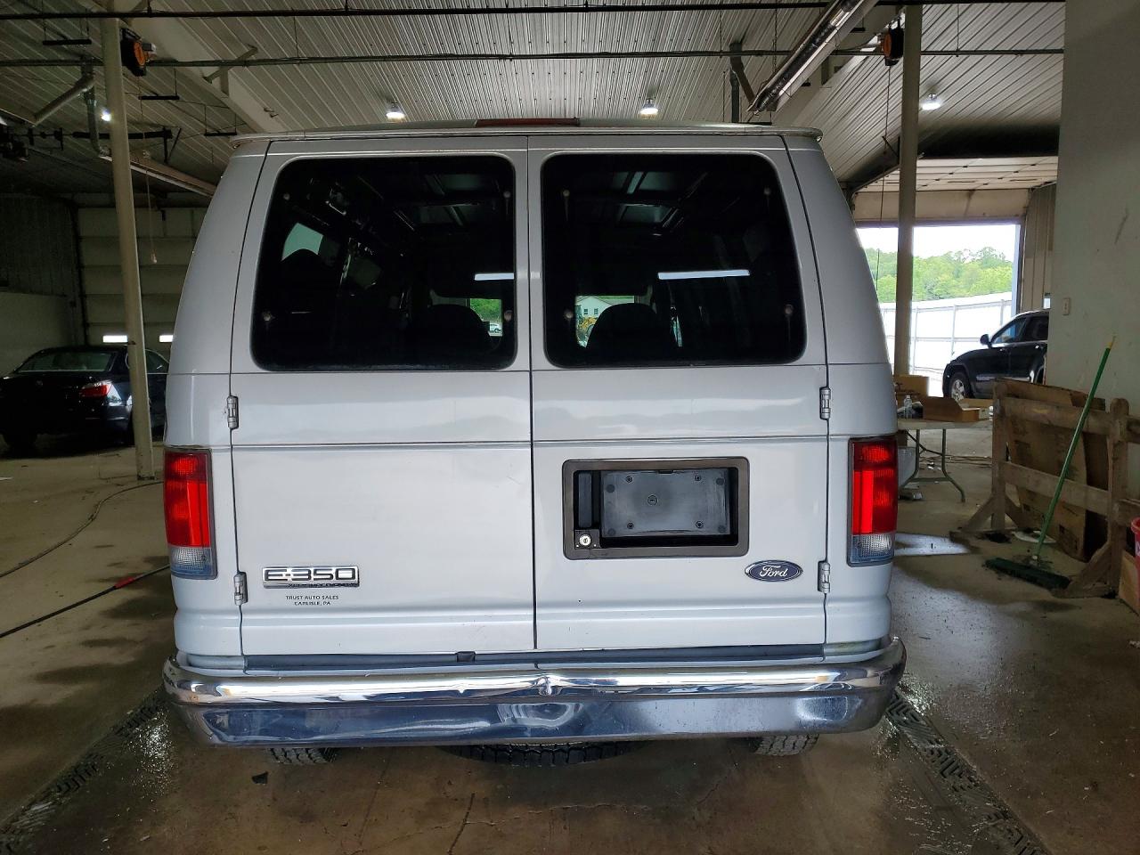 2006 FORD ECONOLINE E350 SUPER DUTY WAGON photo 11