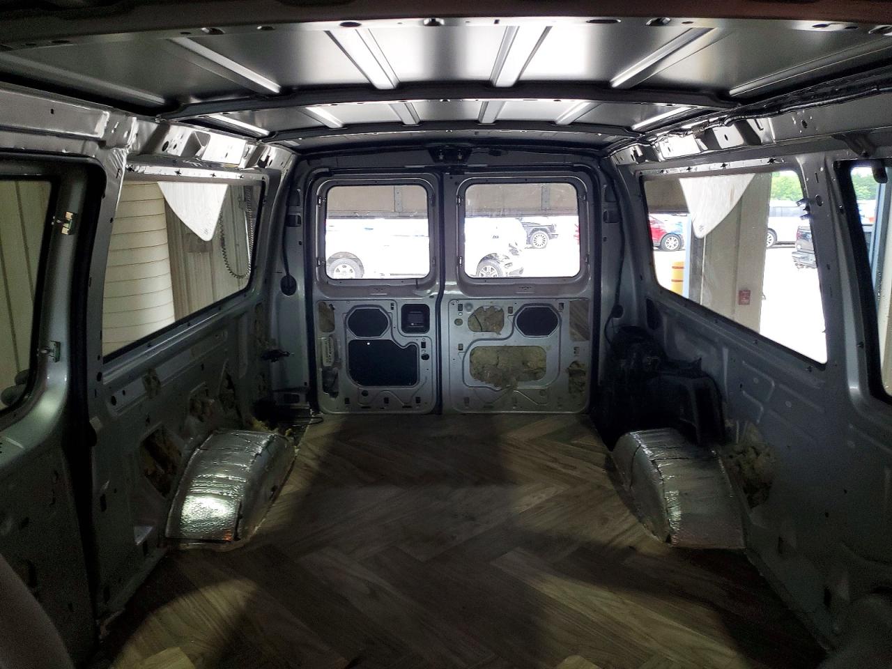 2006 FORD ECONOLINE E350 SUPER DUTY WAGON photo 19