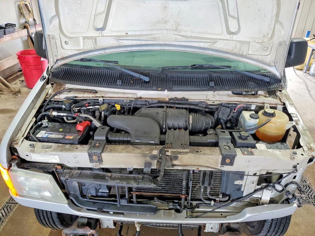 2006 FORD ECONOLINE E350 SUPER DUTY WAGON photo 23