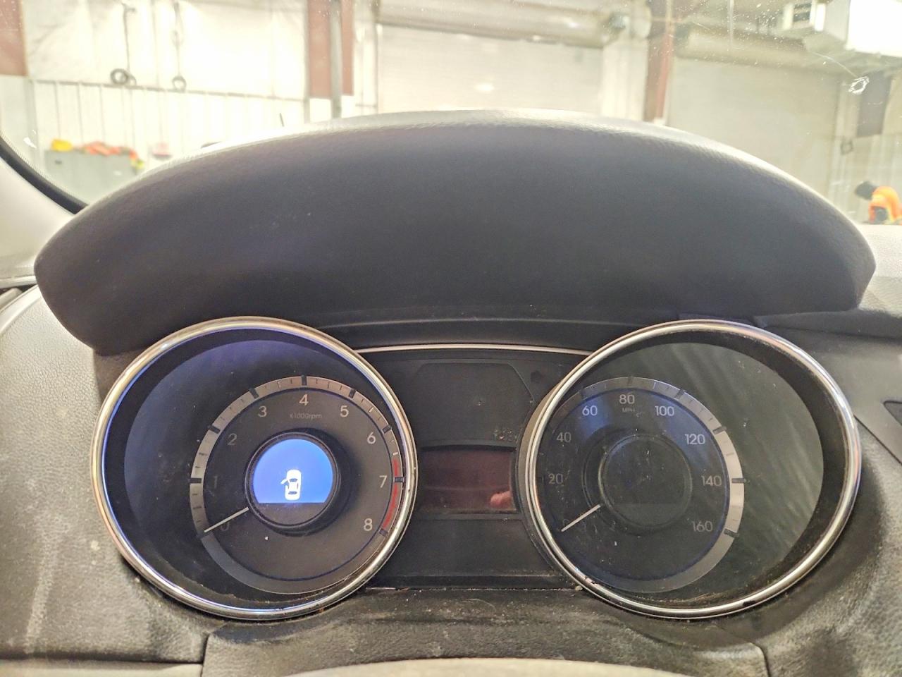 2013 HYUNDAI SONATA SE photo 17