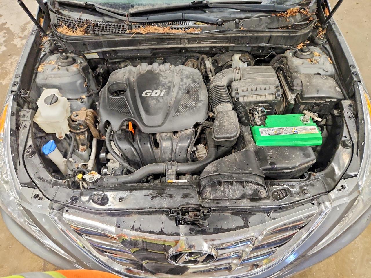 2013 HYUNDAI SONATA SE photo 21