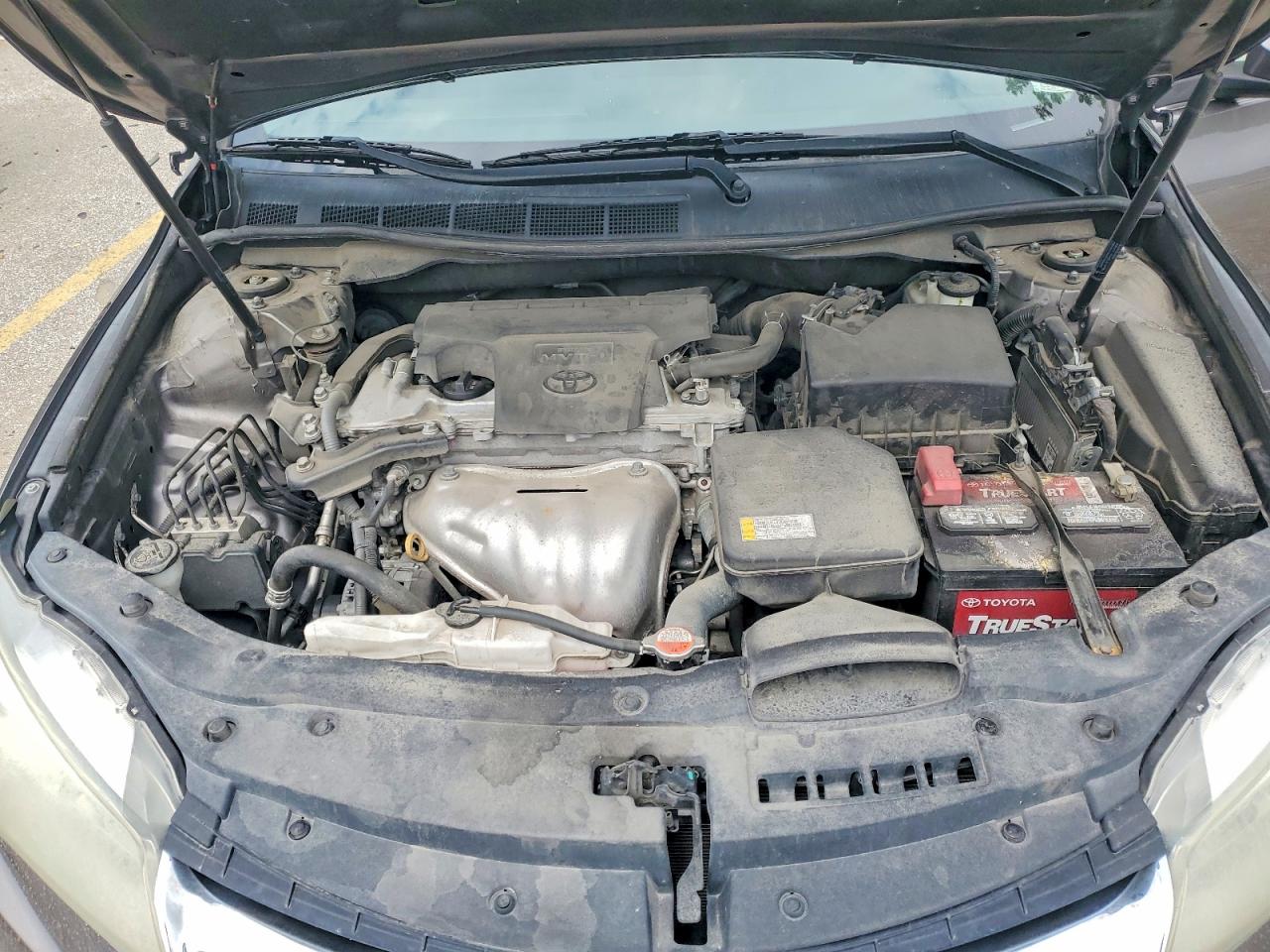 2016 TOYOTA CAMRY LE photo 21