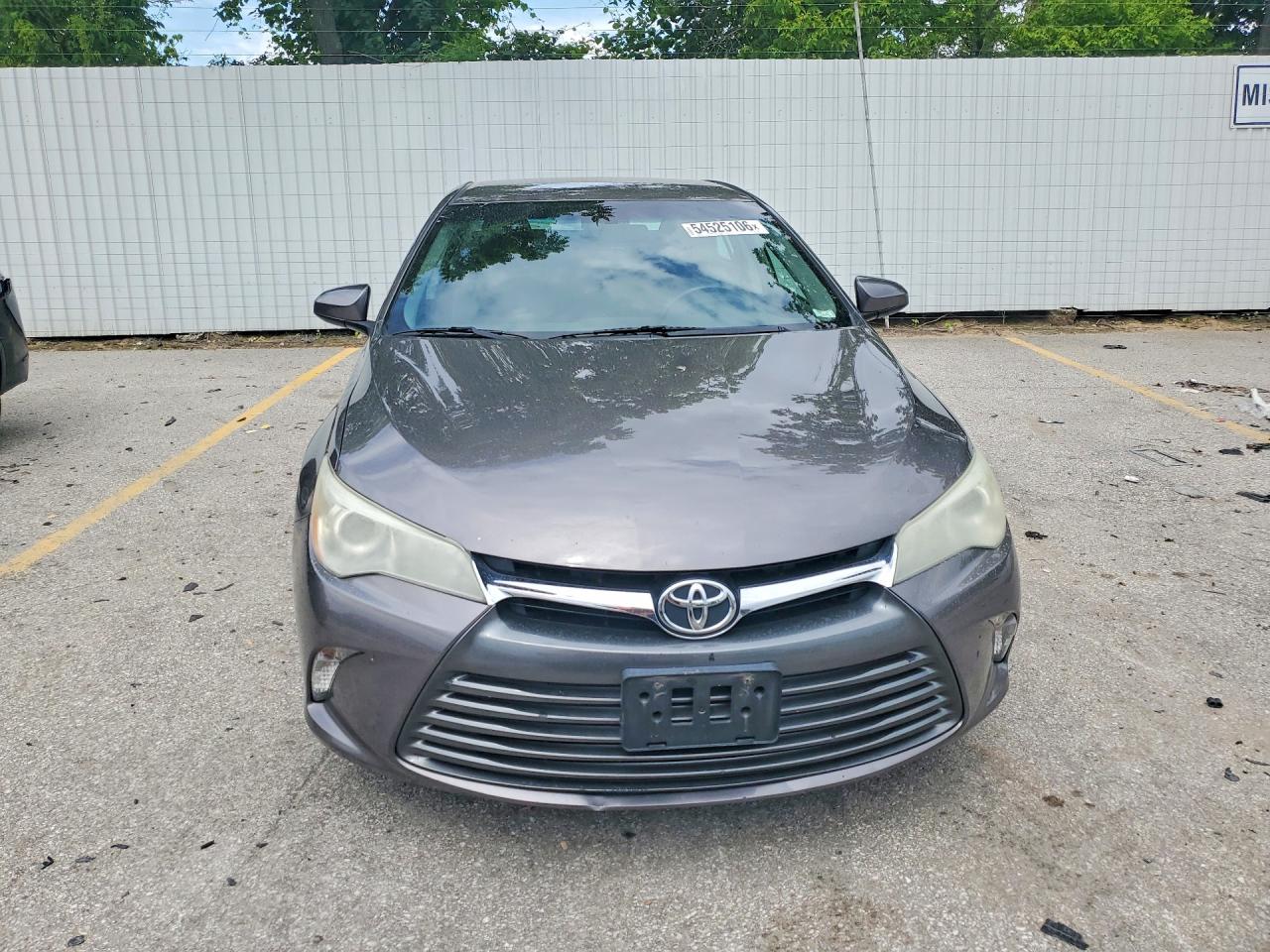 2016 TOYOTA CAMRY LE photo 9