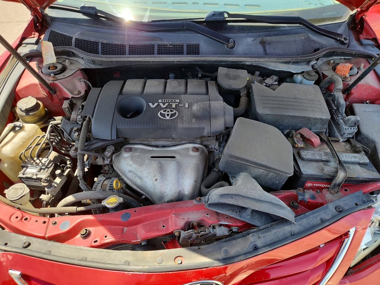 2010 TOYOTA CAMRY LE photo 31