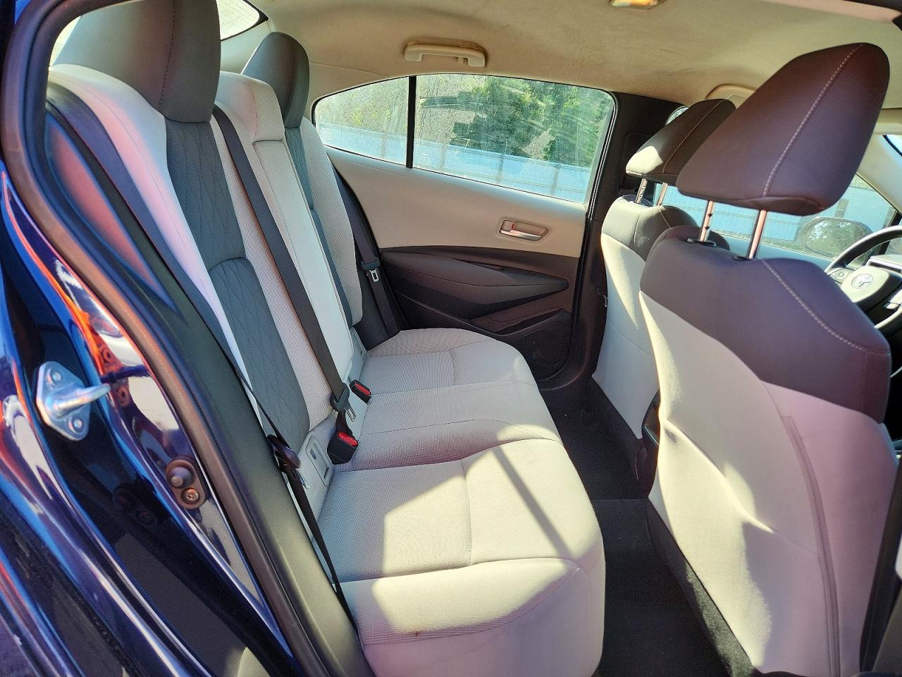 2020 TOYOTA COROLLA LE photo 19