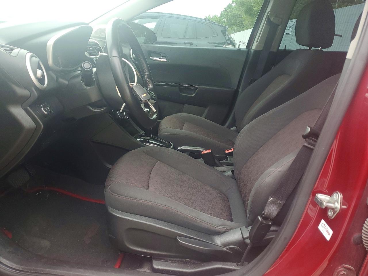 2017 CHEVROLET SONIC LT photo 19