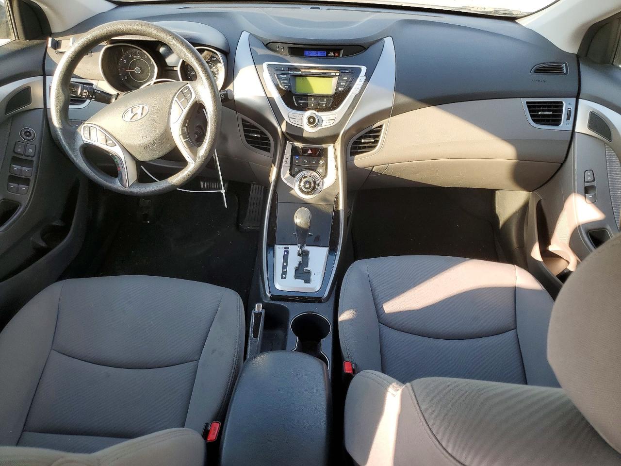 2012 HYUNDAI ELANTRA GLS photo 8