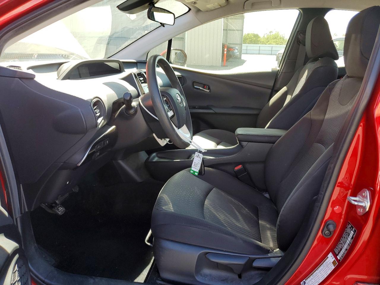 2017 TOYOTA PRIUS ONE photo 13